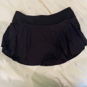 Women’s Lululemon Skirt